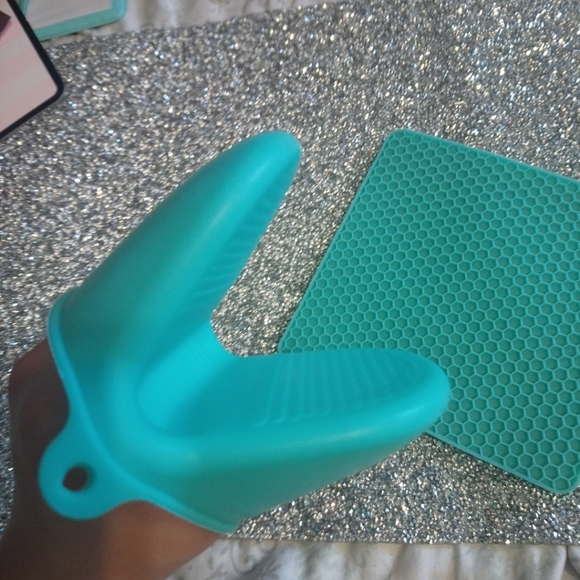 Silicone Baking Set - Picture 2 of 2